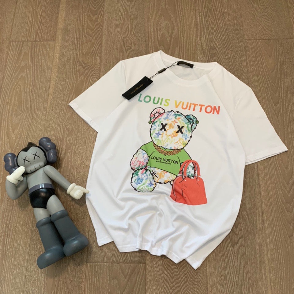 Áo Thun Tay Ngắn Cổ Tròn In Họa Tiết Gấu Và Nhãn Hiệu Lv Louis Vuitton Thời Trang Mùa Hè Cho Nam Và Nữ