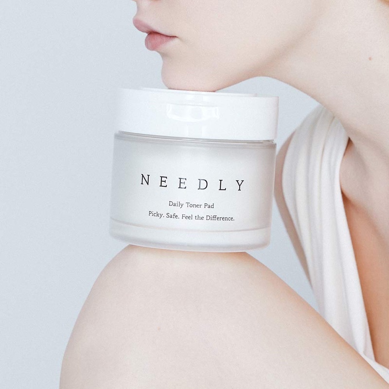 Nước hoa hồng dạng miếng giảm thâm mụn NEEDLY Daily Toner Pad 60 miếng ND0005