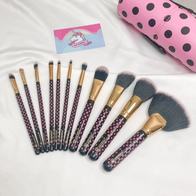 Bộ cọ Pink A-dot của Bhcosmetics