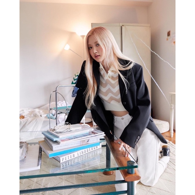 Áo blazer đen OiOi giống Rosé BLACKPINK