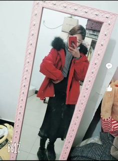 Parka đỏ đen