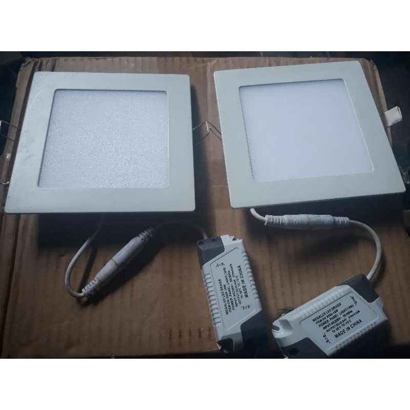 Thanh lý, Combo 2 đèn led siêu sáng, 18w ,vuông 15cm,tiết kiệm điện năng