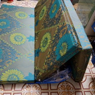 Đệm xốp PE 1m6*2m dày 9cm ( đệm cứng nằm k lún người)