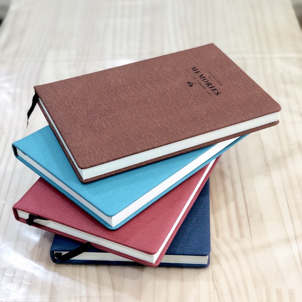 Sổ bìa da Heeton A25-890 khổ A5 (Kích thước: 142x208mm)