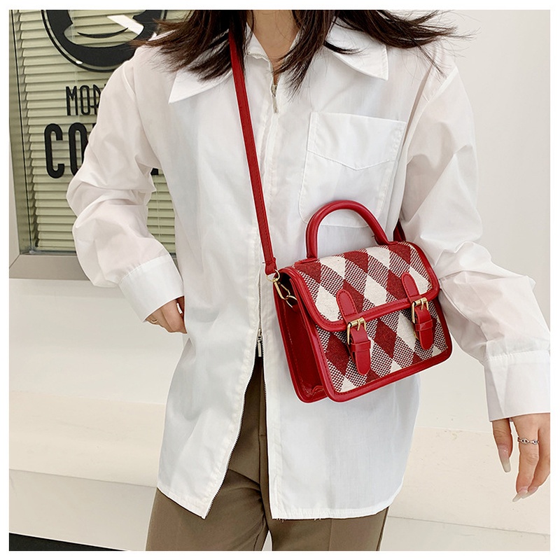 Túi Đeo Chéo Hình Vuông Nhỏ Mẫu Mới 2022 NB00361