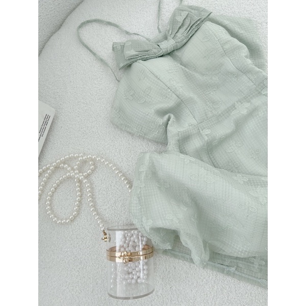 ĐẦM HOA NỔI XANH MINT NƠ NGỰC CHÉO DÂY