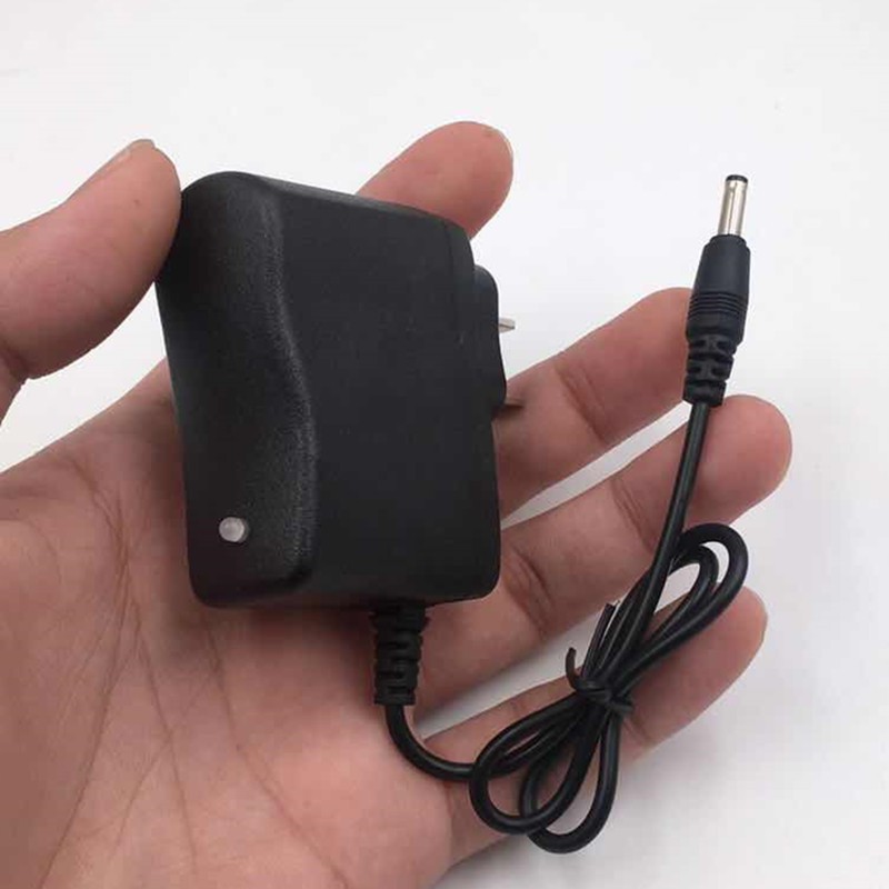 Cóc Sạc Củ Sạc Cho Đèn Pin Siêu Sáng 3.7v, 4.2v Chân Tròn Cho Đèn Pin