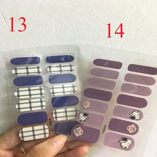 Móng giả dán móng tay.Có keo sẵn