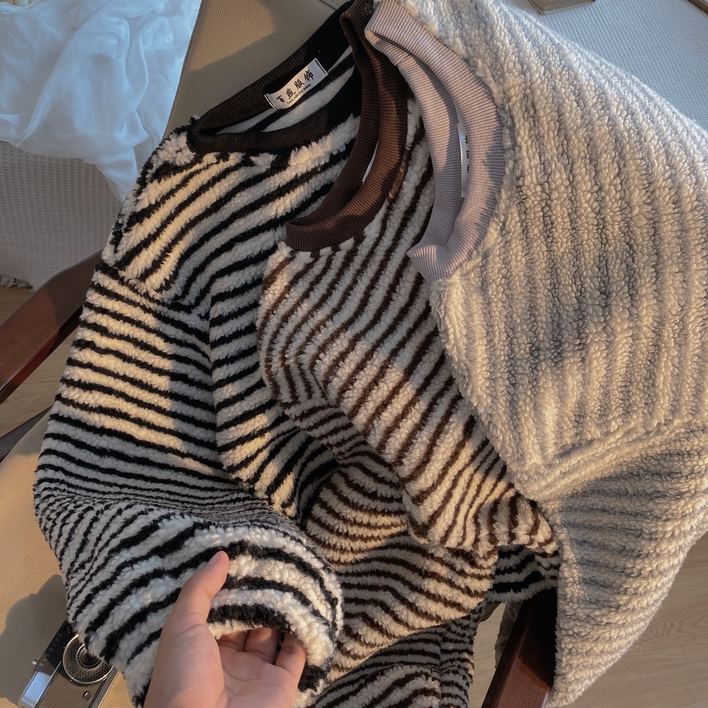 Áo Sweater lông cừu hoạ tiết kẻ ngang nhiều màu form rộng ulzzang - Made by Fiin