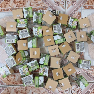 Kem nền The Balm