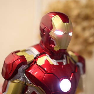 ĐỒ CHƠI MÔ HÌNH NGƯỜI SẮT IRON MAN