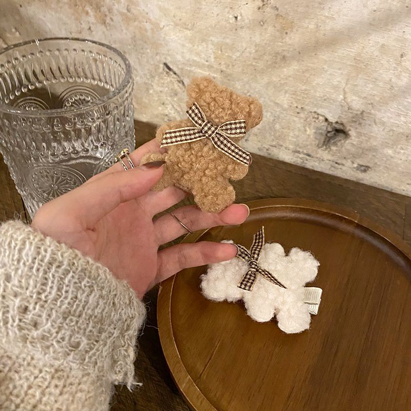 Kẹp Tóc Gấu Teddy Lông Xù Đính Nơ Caro