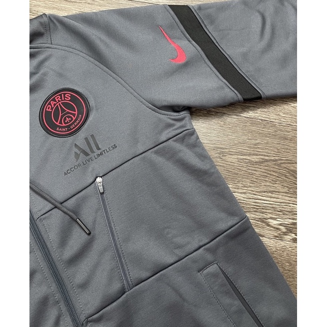 Bộ Quần Áo Thể Thao Nam Jacket + Pant NK PSG Strike Gris Rouge 2022