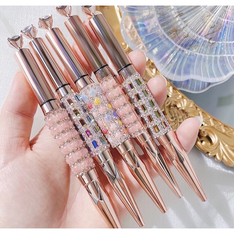 Bút Kẻ Mắt Kim Cương KAKASHOW Star Diamond BlingBling