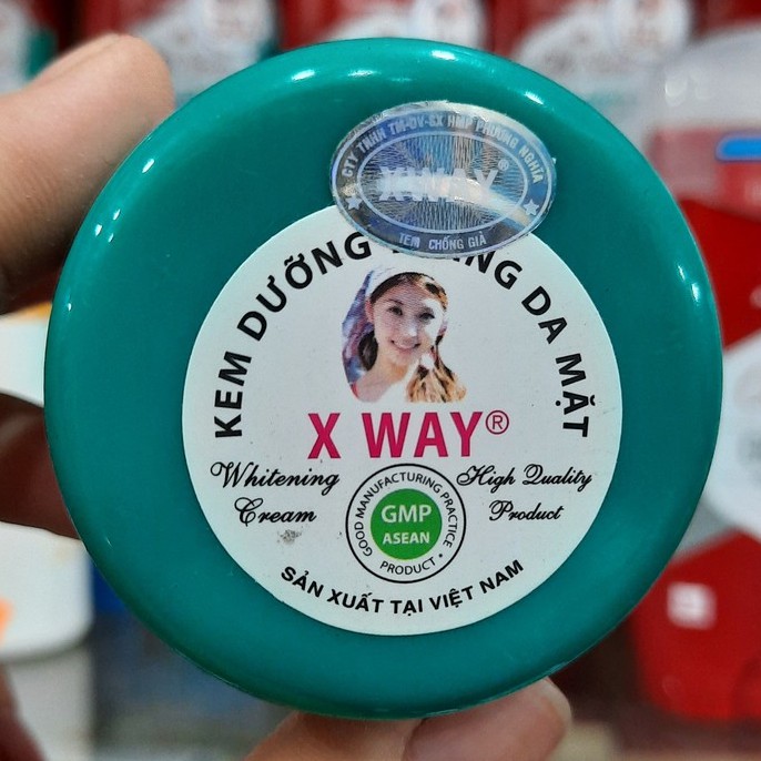 Kem Dưỡng Trắng Da Mặt X-Way 8g
