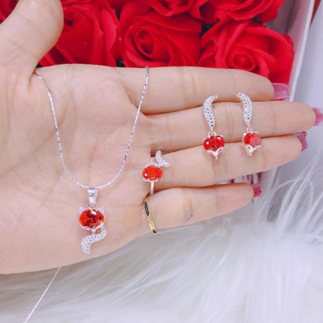 SET HỒ LY MẶT ĐÁ PHONG THUỶ - TRANG SỨC BẠC TA