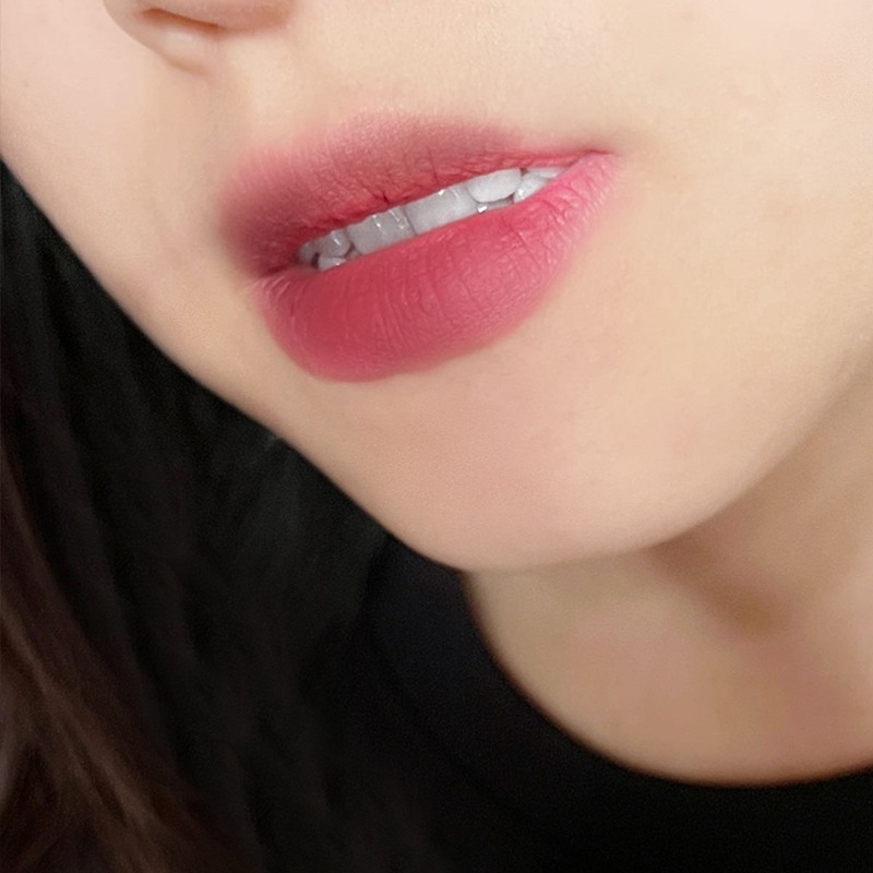 Son Môi PinkyFocus Chất Son Mịn Như Nhung