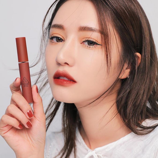 Son kem nhà có ba chị em Velvet Lip Tint