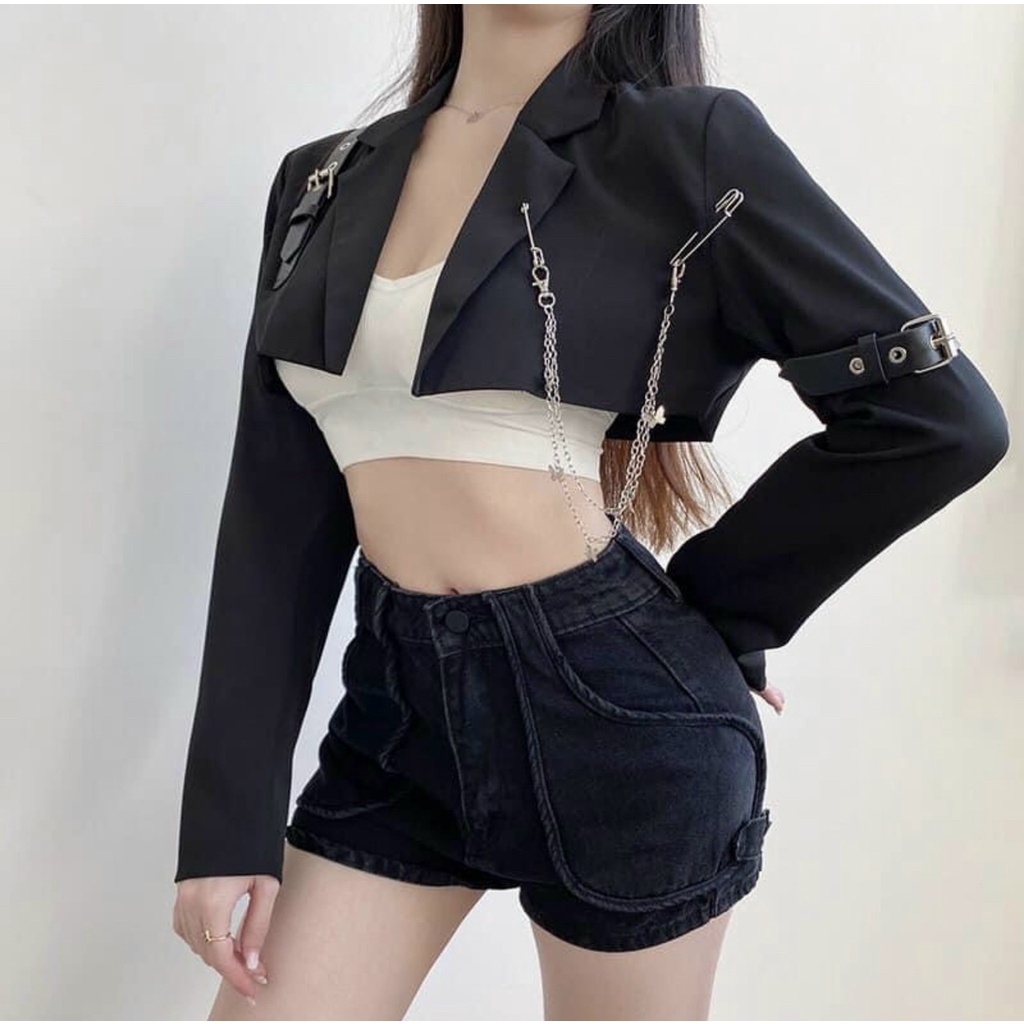 ÁO  khoát vest croptop phối dây xích , chất vải kate