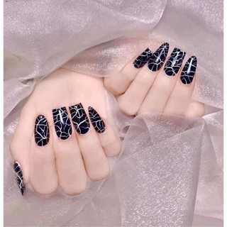 sơn nứt đen trắng
