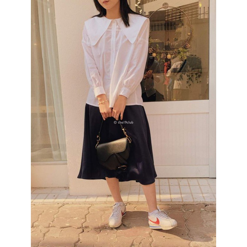 Pass chân váy lụa The19club màu navy