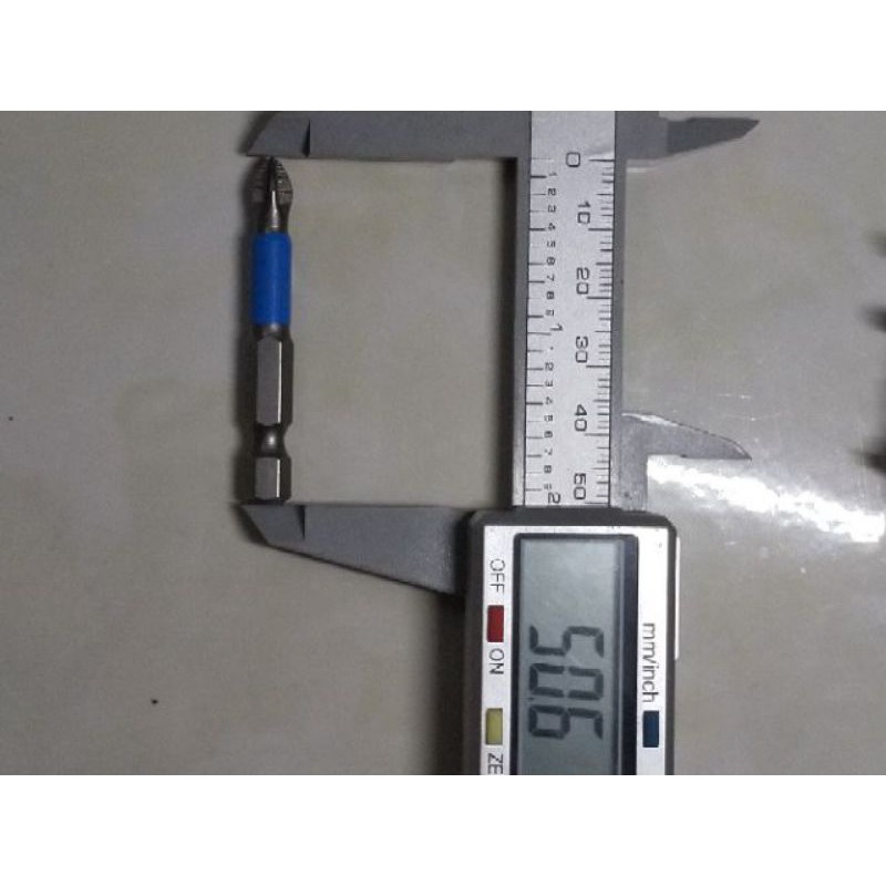 sét 2 cái  Đầu tô vít 4 cạnh chống trượt cho máy khoan