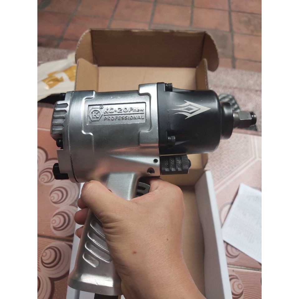 Súng vặn bu lông KUSAKI KG20P ALONGTOOL mở ốc 1/2 trục bánh xe ga