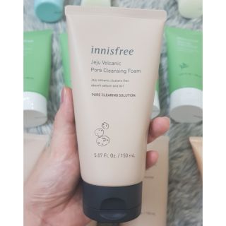 SỮA RỬA MẶT DÀNH CHO DA DẦU BỊ MỤN INNISFREE JEJU VOLCANIC PORE CLEANSING FOAM 150ML
