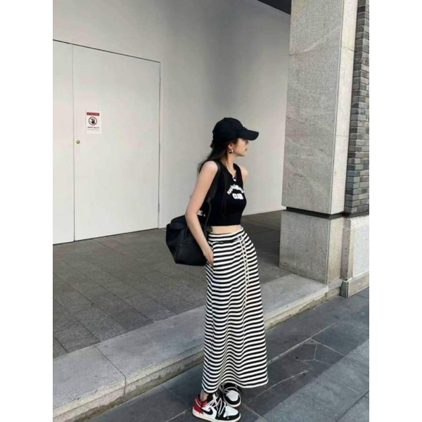 Sét len áo sát nách miu+ chân váy kẻ hàng QC