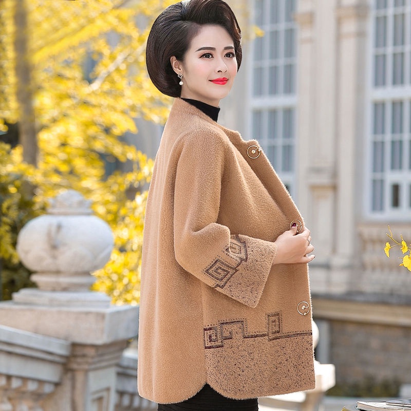 Các bà mẹ trung niên mặc áo khoác nhung lông chồn phụ nữ ngắn kiểu tây dạ thu đông len cardigan dày