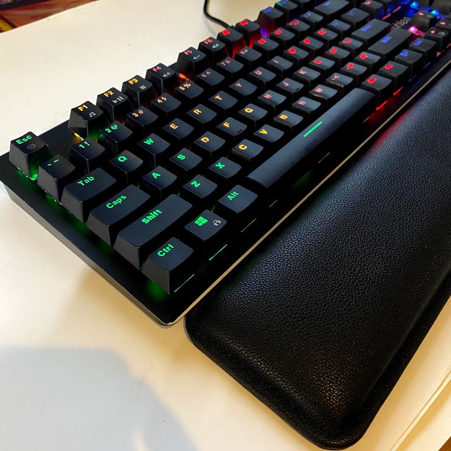 Bàn phím cơ Fuhlen Eraser RGB Like New | BigBuy360 - bigbuy360.vn