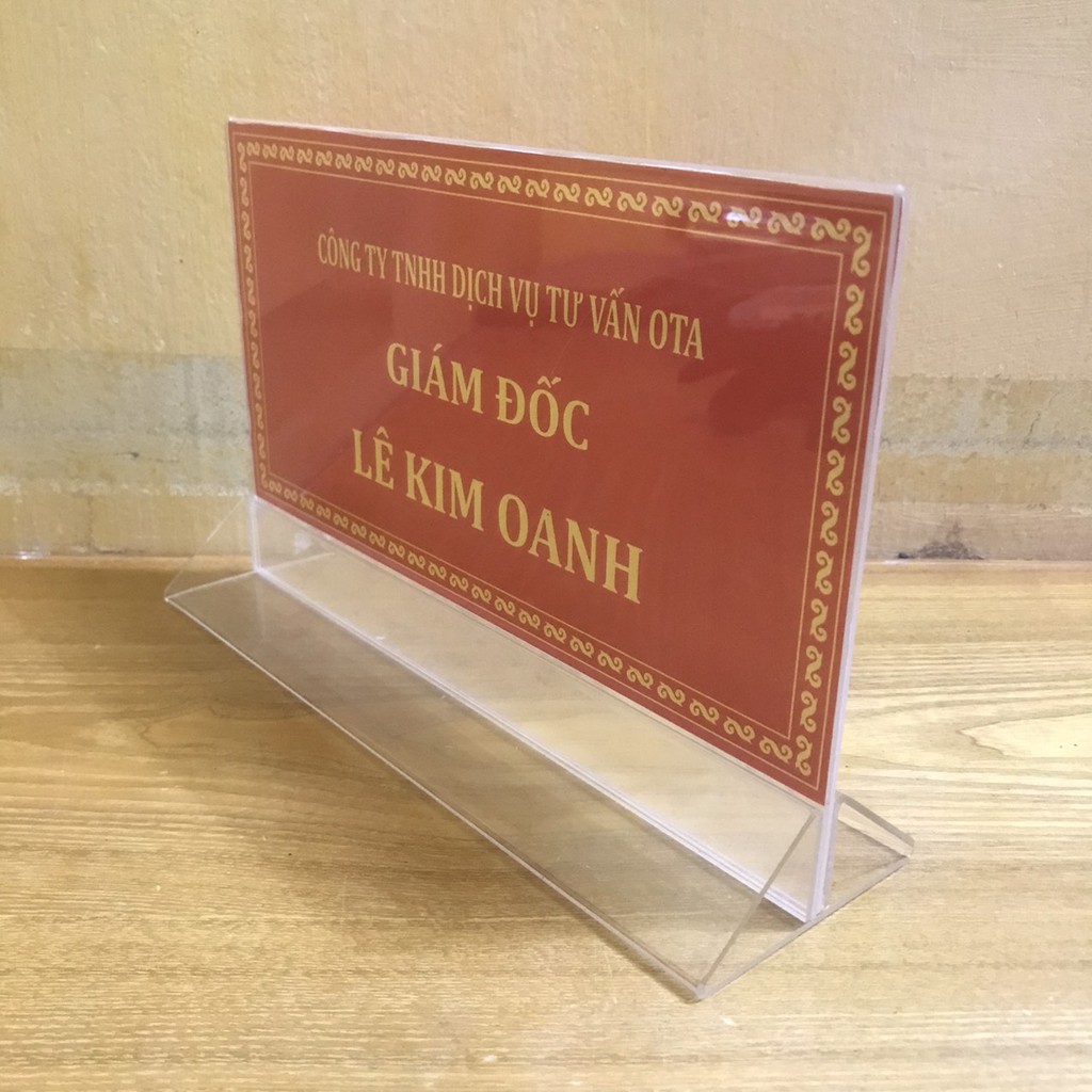 biển chức danh mica đế tam giác (12x24cm)