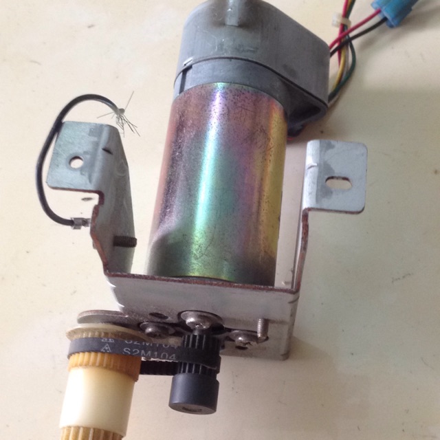 Motor servo dc 12-24v japan trục 5mm