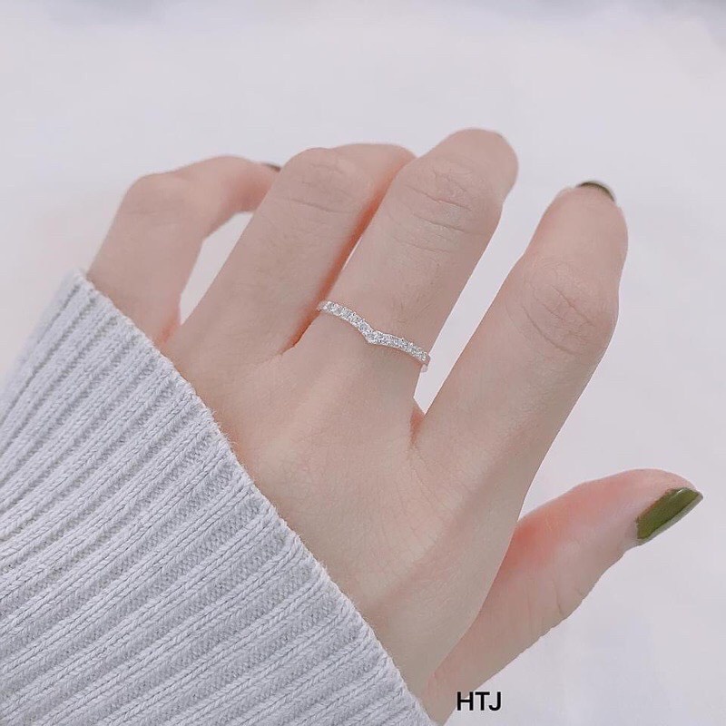 Nhẫn nữ bạc thật thân v gắn đá nhỏ xinh - Kho sỉ bạc Nhất Linh
