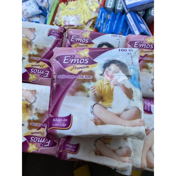 Khăn vuông Emoss loại 100 tờ