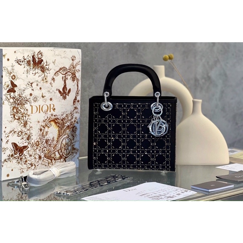 Túi quai sách đính đá