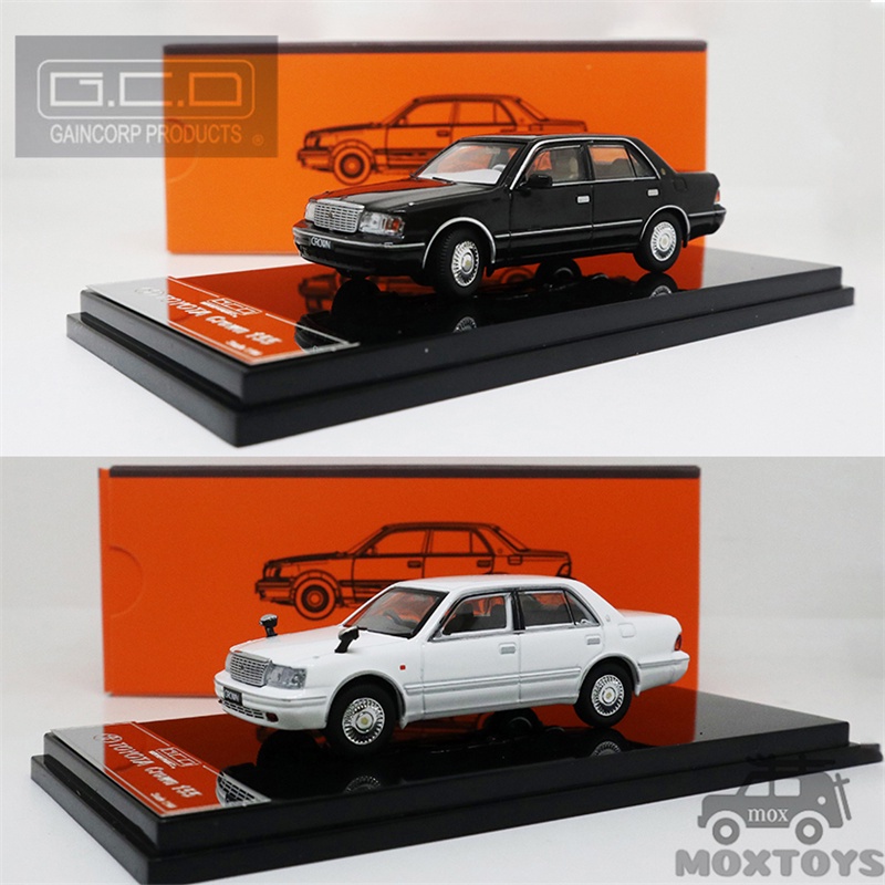 Mô Hình Xe Toyota Crown 155 RHD/Đen Tỉ Lệ 1:64