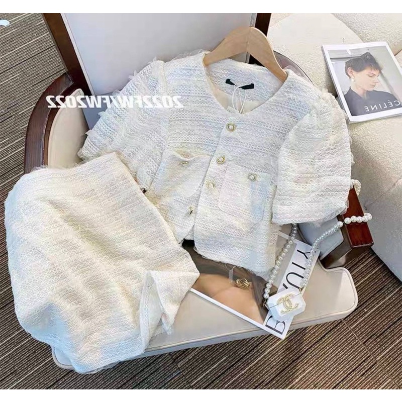 Set Áo Ren Cổ Tròn Phối Quần Suông Dài Kiểu Dáng Công Sở Sang Chảnh Thanh Lịch