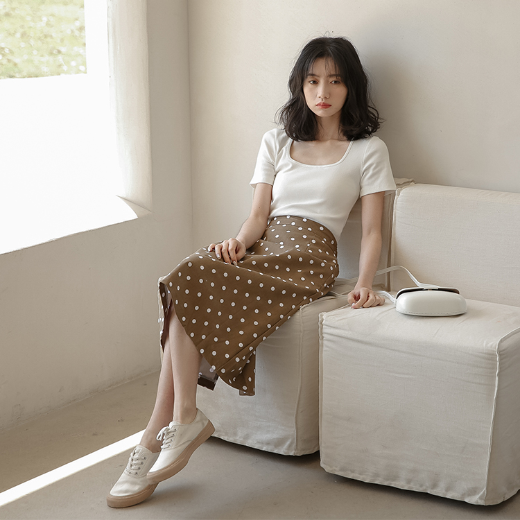 Chân váy lưng cao họa tiết chấm bi phong cách Hàn Quốc thời trang dễ phối đồ dành cho nữ