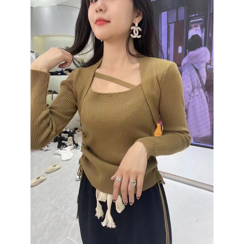 (HÀNG SẴN)ÁO LEN DÂY RÚT CẠNH CỔ VUÔNG CUTOUT LẠ MẮT MÃ 2811