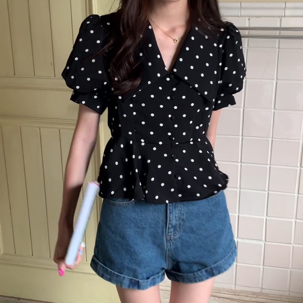 Áo Sơ Mi Tay Ngắn Phồng Cổ Búp Bê Họa Tiết Chấm Bi Phong Cách Hồng Kông Thanh Lịch Cho Nữ