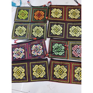 Ví Thổ cẩm thêu cầm tay