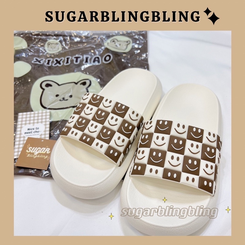 Dép bánh mì, Dép quai ngang mặt cười kẻ caro phong cách ulzzang | Sugarblingbling
