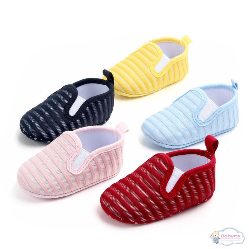 Giày chống trượt mềm mại nhiều màu sắc dễ thương cho bé