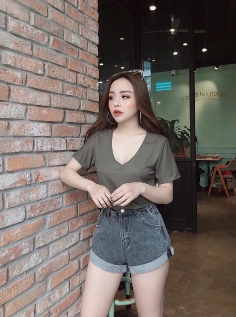 ÁO CỔ TIM GÂN SAU HOT | BigBuy360 - bigbuy360.vn