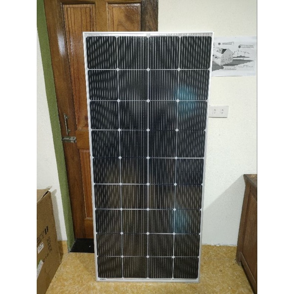 Tấm Pin Mặt Trời 210w công nghệ 12 đường hàn