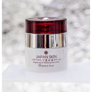 Kem trắng da Ban Ngày Meiya