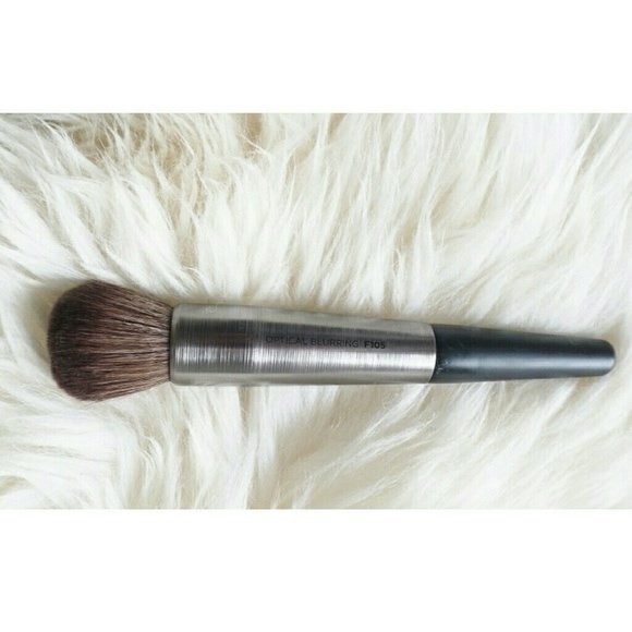 CỌ TÁN KEM NỀN URBAN DECAY UD PRO OPTICAL BLURRING BRUSH F105 NHẬP KHẨU CHÍNH HÃNG - 4261