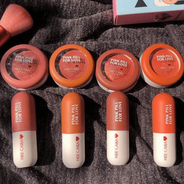 Set son và phấn mắt Nee Cara Pink Pill For Love N402 8.5g
