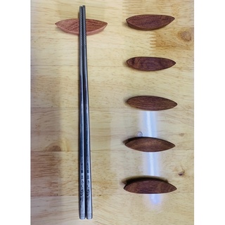Gác đũa bằng gỗ